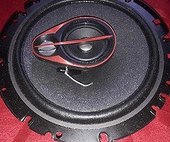 Speakers - Image 4/4