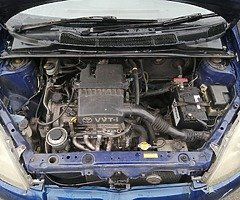 Blue Yaris 2001 - Image 8/8