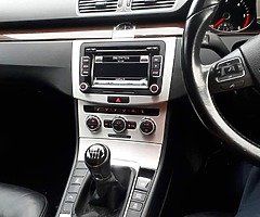 De vinzare VW Passat bluemotion - Image 5/6