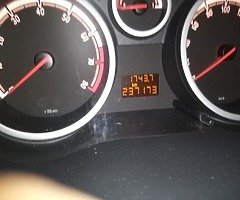 Opel corsa 2007 1.2 petrol manual Swaps for bigger car, 2005 and up - Image 5/7
