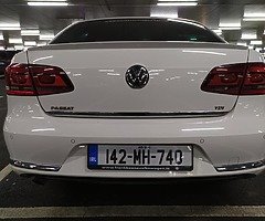 2014 Volkswagen Passat R-Line - Image 3/10