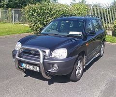 Hyundai Santa Fe 2006, 2000cc petrol, no tax, no nct, drive well, great facilities.