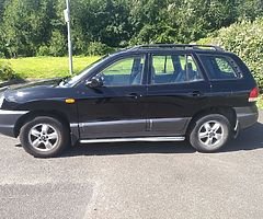 Hyundai Santa Fe 2006, 2000cc petrol, no tax, no nct, drive well, great facilities. - Image 4/10