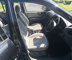 Hyundai Santa Fe 2006, 2000cc petrol, no tax, no nct, drive well, great facilities. - Image 8/10
