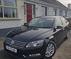 VOLKSWAGEN PASSAT 131