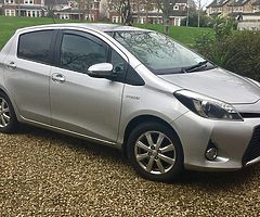Toyota Yaris Petrol Hybrid Automatic 2014