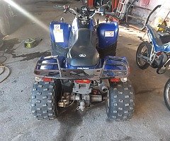 £950