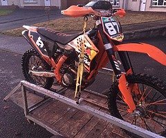 £1,100