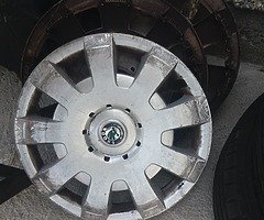 205/55/16 диски на шкоду. состояние шин отличное. [hidden information] - Image 3/5
