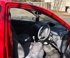 Toyota Yaris - Image 3/8