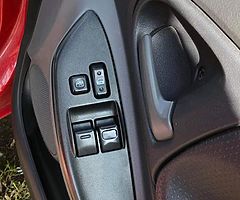 Toyota Yaris - Image 6/8