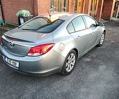 insignia 2010 - Image 3/6