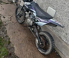 €250