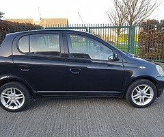 02 toyota yaris for quik sale.