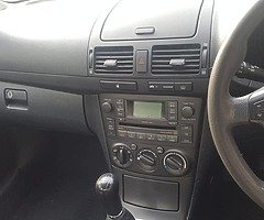 Toyota - Image 3/6