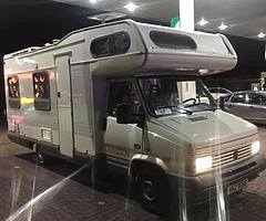 £2,500