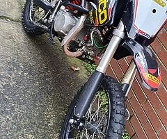 £250