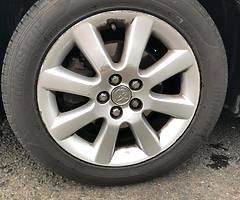06-d Toyota avenis - Image 5/8