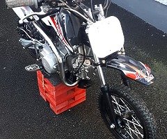 £450