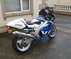 £2,250
