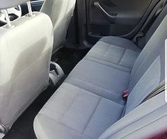 Volkswagen Jetta - Image 4/5