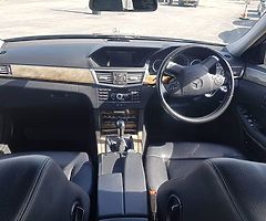 MERCEDES E220 ELEGANCE MANUAL - Image 5/10