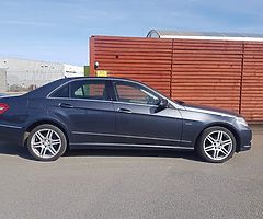 MERCEDES E220 ELEGANCE MANUAL - Image 6/10
