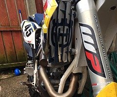 £2,400