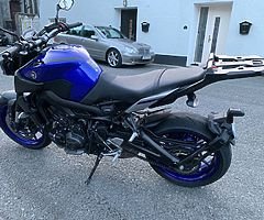 €8,200