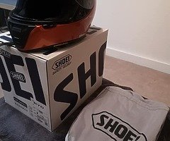 £200