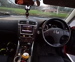 Lexus iS 220 - Image 5/10