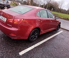 Lexus iS 220 - Image 7/10
