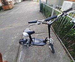 Electric scooter - Image 4/6