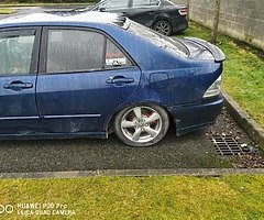 Lexus is200 - Image 9/10