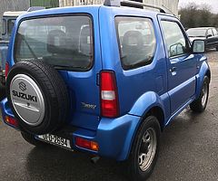 €800