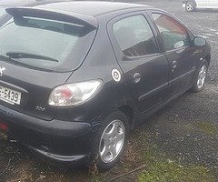 2006 Peugeot 206 1.4 manual no nct , runs very well needs 2 rear shocks sale or parts - Image 4/4