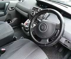 Renault 08 for sale 7 seater