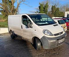 £2,500