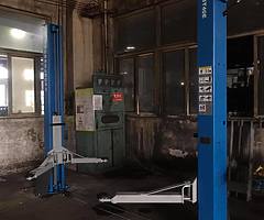 £750