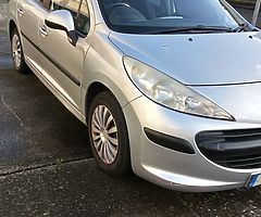 Car - Image 4/6
