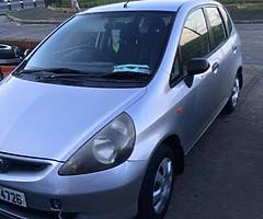 Honda Jazz 1.3 fresh car driving perfect