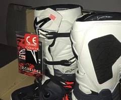 £250