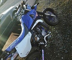 £1,200