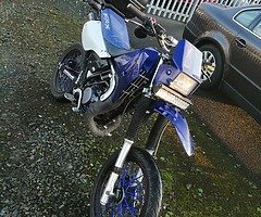 £1,200