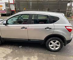 Nissan Qashqai 2010 176 kilometers Clean car for sell
