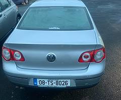 €1,600