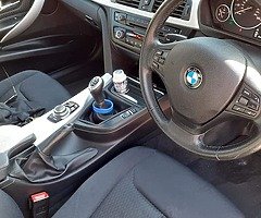 131 BMW 320d Efficiency dynamic - Image 8/9