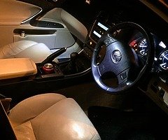 Lexus is 220 dizeli Manual tax31/12 nct 08/2020 - Image 3/10