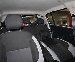 Dacia Sandero - Image 6/10