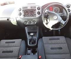 08 VW Tiguan - Image 7/9
